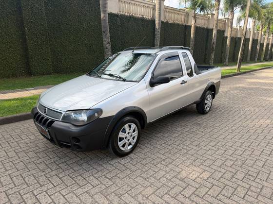 FIAT STRADA 1.4 MPI TREKKING CE 8V FLEX 2P MANUAL FIAT STRADA 1.4 MPI TREKKING CE 8V FLEX 2P MANUAL